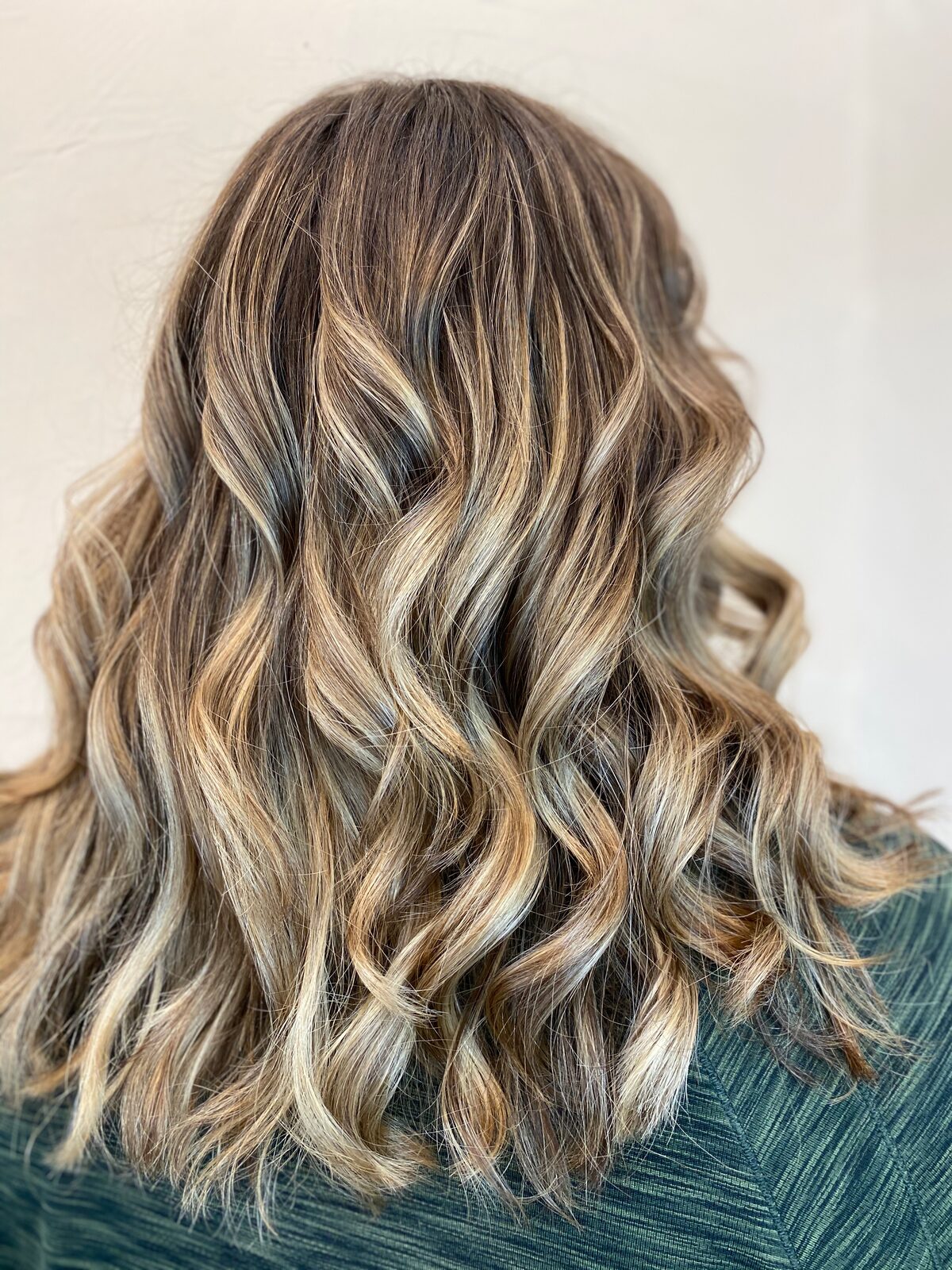 Sandy lived-in blonde with natural grow-out, Austin